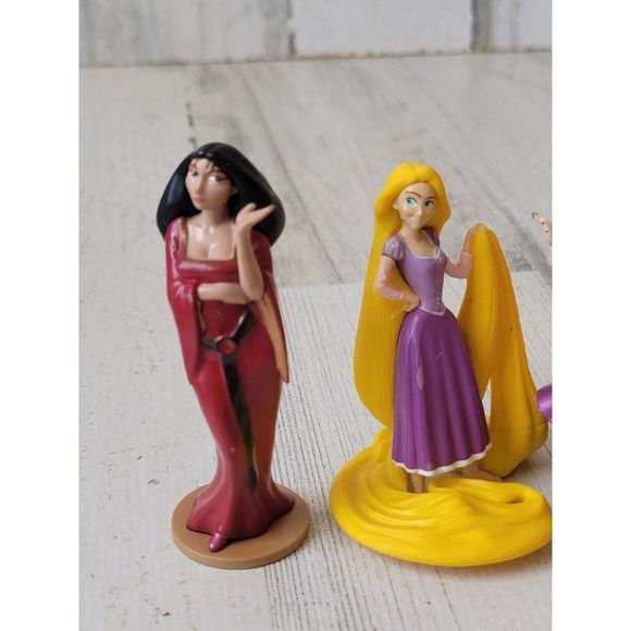 Disney Rapunzel princess playset toddler evil mother toy figure - Picture 4 of 15